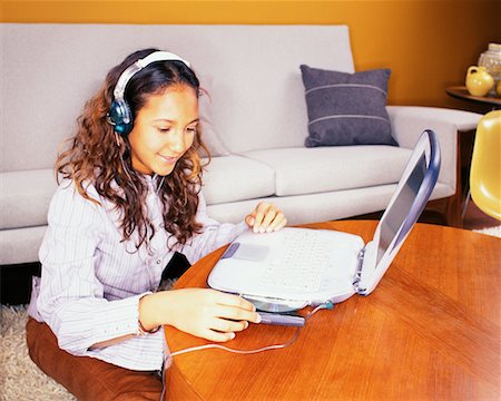 simsearch:700-00183100,k - Teenage Girl With Laptop Stock Photo - Rights-Managed, Code: 700-00153702