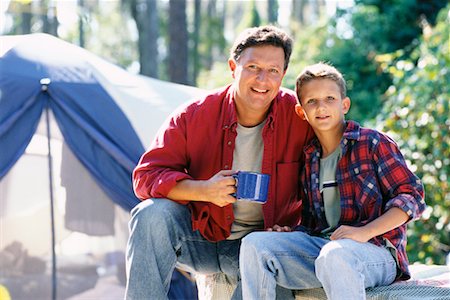 simsearch:700-00345501,k - Vater und Sohn, Camping Stockbilder - Lizenzpflichtiges, Bildnummer: 700-00153958