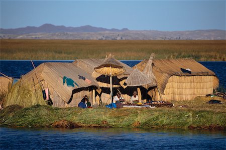 Uros Floating Island Lake Titicaca, Peru Foto de stock - Con derechos protegidos, Código: 700-00165979