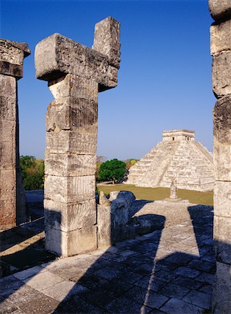 simsearch:700-00165996,k - Kukulkan Pyramid Yucatan, Mexico Stock Photo - Rights-Managed, Code: 700-00165999