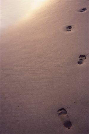 simsearch:700-00045425,k - Footprints on Sand Stock Photo - Rights-Managed, Code: 700-00166167