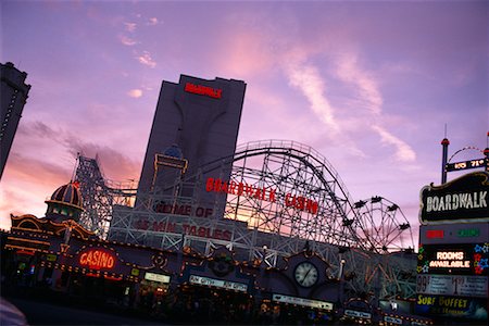 rollercoaster night - Las Vegas, Nevada, USA Stock Photo - Rights-Managed, Code: 700-00167181