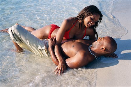 simsearch:700-00848286,k - Couple on Beach Stock Photo - Rights-Managed, Code: 700-00167636