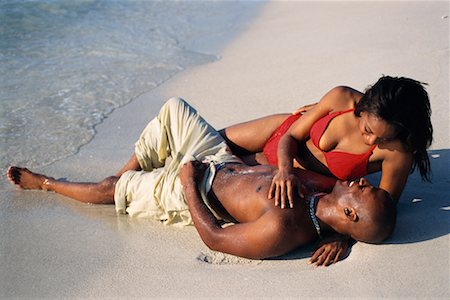 simsearch:700-00848286,k - Couple on Beach Stock Photo - Rights-Managed, Code: 700-00167638