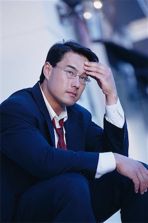 eyeglasses forehead - Portrait d'homme d'affaires Photographie de stock - Rights-Managed, Code: 700-00168594
