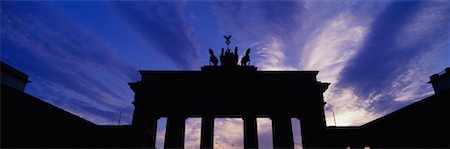 porta di brandeburgo - Brandenburg Gate at Dusk Fotografie stock - Rights-Managed, Codice: 700-00169579