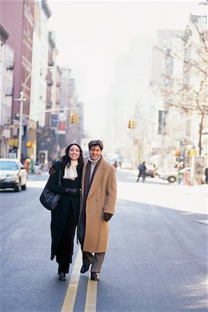 soho, new york - Couple Outdoors Foto de stock - Con derechos protegidos, Código: 700-00160426