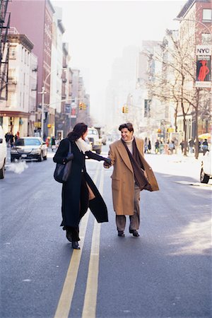 soho, new york - Couple Outdoors Foto de stock - Con derechos protegidos, Código: 700-00160428