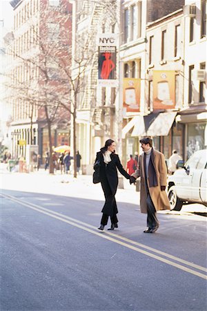 soho, new york - Couple Outdoors Foto de stock - Con derechos protegidos, Código: 700-00160430