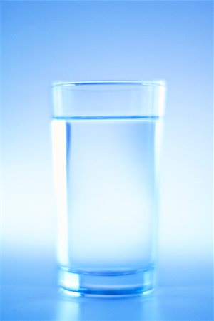 simsearch:700-00782222,k - Still Life of a Glass of Water Foto de stock - Con derechos protegidos, Código: 700-00160568