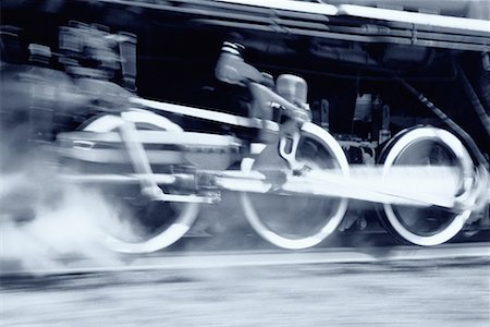 Gros plan des roues de la Locomotive en mouvement Photographie de stock - Rights-Managed, Code: 700-00162876