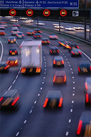 Autobahn-Verkehr mit Lichter Streifen Stockbilder - Lizenzpflichtiges, Bildnummer: 700-00163506
