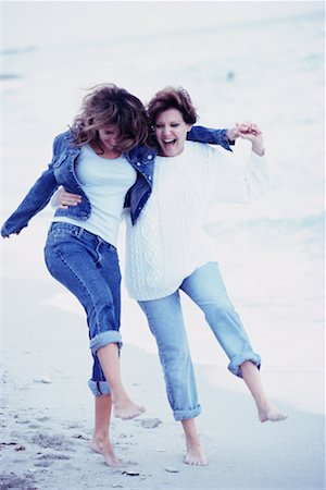 simsearch:700-00090323,k - Mother and Daughter on Beach Stock Photo - Rights-Managed, Code: 700-00178215