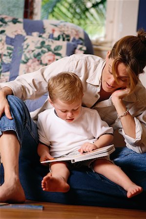Mother Reading To Son Stock Photo - Rights-Managed, Code: 700-00170570