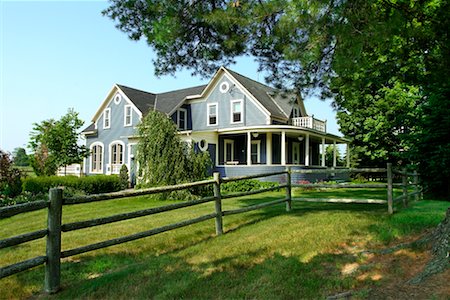 eastern townships - Maison de campagne Photographie de stock - Rights-Managed, Code: 700-00184097