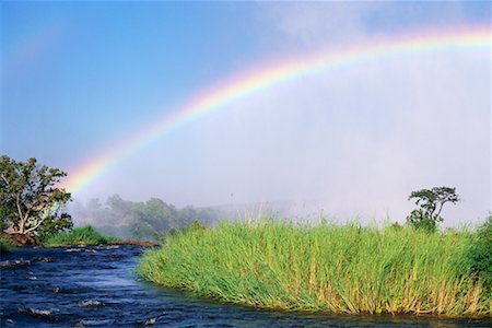 simsearch:700-00529841,k - Rainbow over River Foto de stock - Con derechos protegidos, Código: 700-00184395
