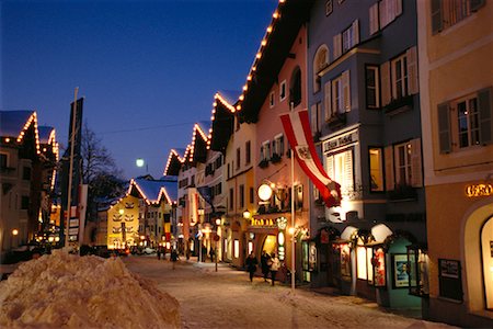 street scene christmas not city - Street at Christmas Kitzbuhel, Tirol, Austria Stock Photo - Rights-Managed, Code: 700-00184613