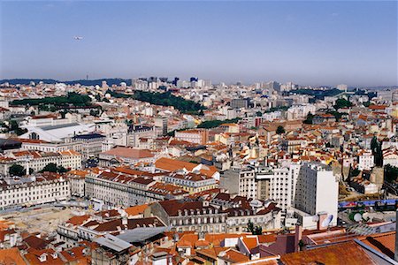 simsearch:6129-09087045,k - Cityscape Viewed From Castelo do Sao Jorge Lisbon, Portugal Fotografie stock - Rights-Managed, Codice: 700-00186104