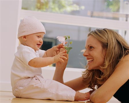 Mother Playing with Baby Fotografie stock - Rights-Managed, Codice: 700-00186338