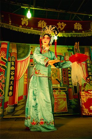 People Performing Chinese Opera Singapore Foto de stock - Con derechos protegidos, Código: 700-00187365