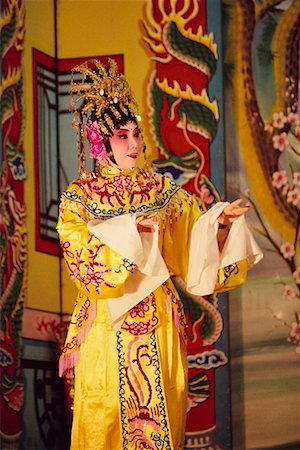 People Performing Chinese Opera Singapore Foto de stock - Con derechos protegidos, Código: 700-00187366
