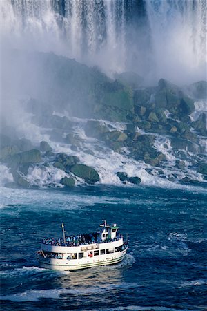 Magd des amerikanischen Mist fällt, Niagara-Fälle New York, Vereinigte Staaten Stockbilder - Lizenzpflichtiges, Bildnummer: 700-00188401