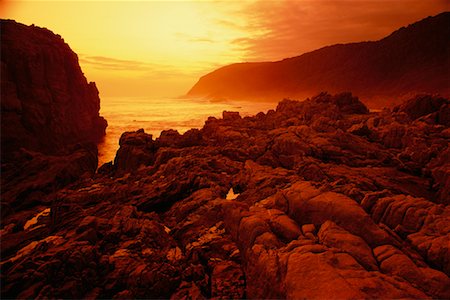 simsearch:862-03808543,k - Coucher de soleil sur la baie Indian Ocean : Tsitsikamma National Park en Afrique du Sud Photographie de stock - Rights-Managed, Code: 700-00189155