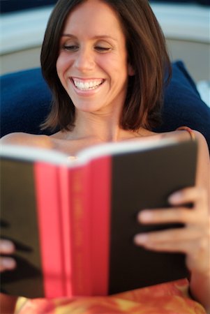 Portrait of a Woman Reading Foto de stock - Con derechos protegidos, Código: 700-00189997