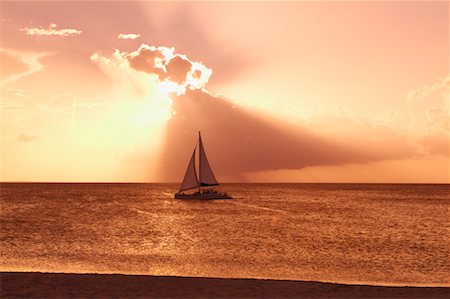 pierre tremblay - Voilier au coucher du soleil îles Turques et Caïques Photographie de stock - Rights-Managed, Code: 700-00181492