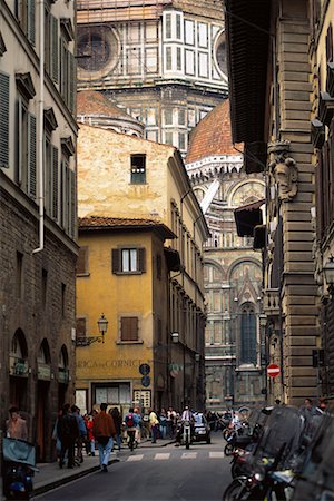 Street Scene Florence, Italy Foto de stock - Con derechos protegidos, Código: 700-00181621