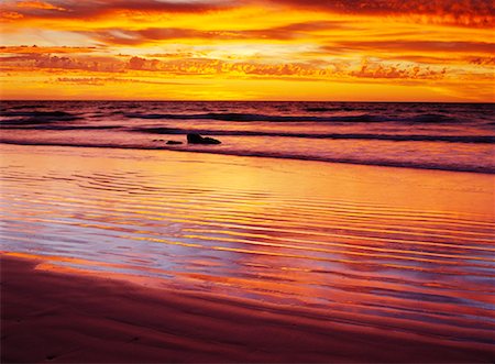 Coucher de soleil à la plage de Cable Beach Australie Photographie de stock - Rights-Managed, Code: 700-00181685