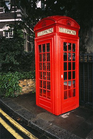 english phone box - British Telephone Booth Stock Photo - Rights-Managed, Code: 700-00182849