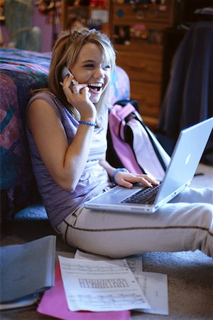 ron fehling bedroom - Teenage Girl Using a Laptop Stock Photo - Rights-Managed, Code: 700-00183101