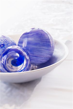Bowl With Glass Balls Stock Photo - Rights-Managed, Code: 700-00194369