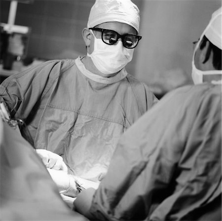 simsearch:700-00424727,k - Surgeons Fotografie stock - Rights-Managed, Codice: 700-00196361