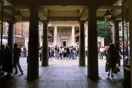 simsearch:700-08145989,k - View of Covent Garden through Pillars London, England Foto de stock - Con derechos protegidos, Código: 700-00196675