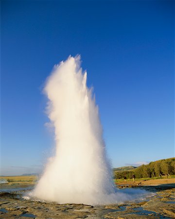 strokkur geyser - Le Strokkur Geyser Geysir, Islande Photographie de stock - Rights-Managed, Code: 700-00197161