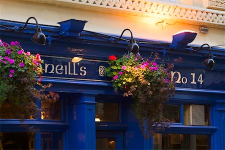 storefronts with flowers - Exterior of Irish Pub London, England Stock Photo - Rights-Managed, Code: 700-00197871