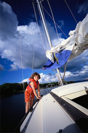 simsearch:6122-07695038,k - Portrait of Boy on Boat Fotografie stock - Rights-Managed, Codice: 700-00198908