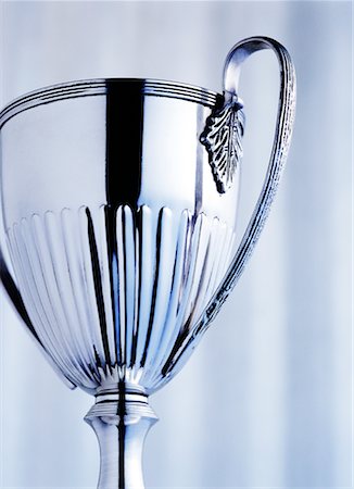 sinal de sucesso - Silver Trophy Cup Foto de stock - Direito Controlado, Número: 700-00199205