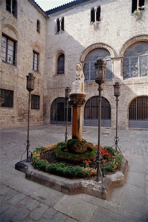 Statue de Marie Barcelone Espagne Photographie de stock - Rights-Managed, Code: 700-00199664