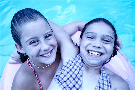 Filles dans la piscine Photographie de stock - Rights-Managed, Code: 700-00193849