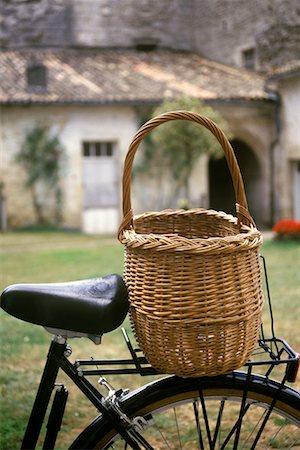 simsearch:862-03711335,k - Bike with Wicker Basket Cherveux, France Stock Photo - Rights-Managed, Code: 700-00193903