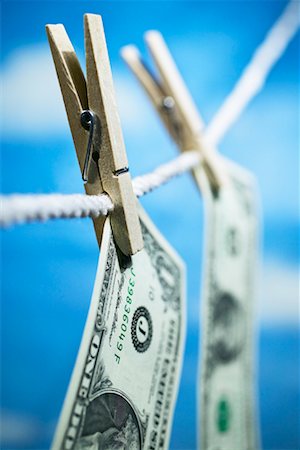 simsearch:693-06021294,k - Dollar Bills on Clothesline Stock Photo - Rights-Managed, Code: 700-00268671