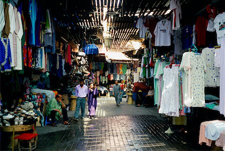 simsearch:700-06038001,k - Menschen bei einem Markt-Marrakech, Marokko Stockbilder - Lizenzpflichtiges, Bildnummer: 700-00263053