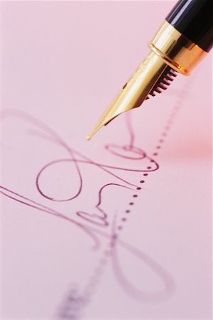 penna stilografica - Signing Dotted Line Fotografie stock - Rights-Managed, Codice: 700-00274900