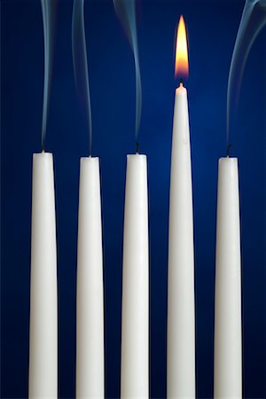 simsearch:614-02394206,k - One Lit Candle among Five Stock Photo - Rights-Managed, Code: 700-00270347