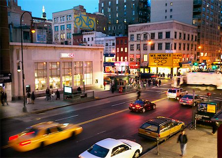 Street Scene in Evening New York City USA Foto de stock - Con derechos protegidos, Código: 700-00270442