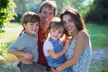 simsearch:700-00634106,k - Family Stock Photo - Rights-Managed, Code: 700-00285888