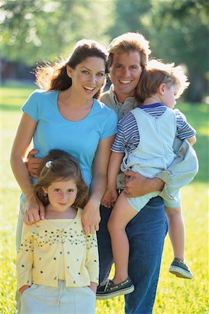 simsearch:700-00634106,k - Family Stock Photo - Rights-Managed, Code: 700-00285894